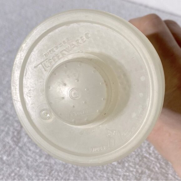 Vintage Tupperware Jiffy Sift Sifter - Picture 2 of 10